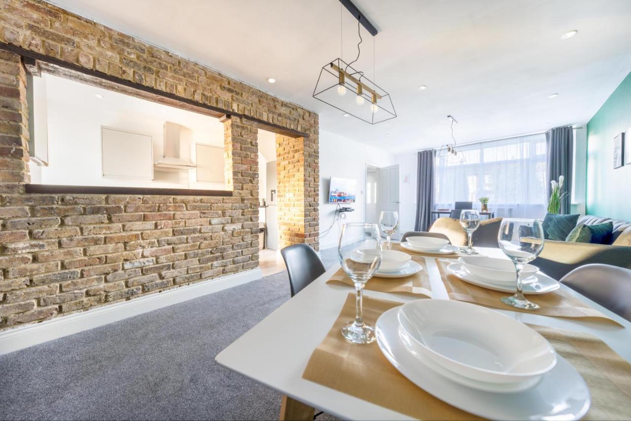 Contractor Accommodation Near Heathrow, Windsor Minutes From M4 Slough Luaran gambar