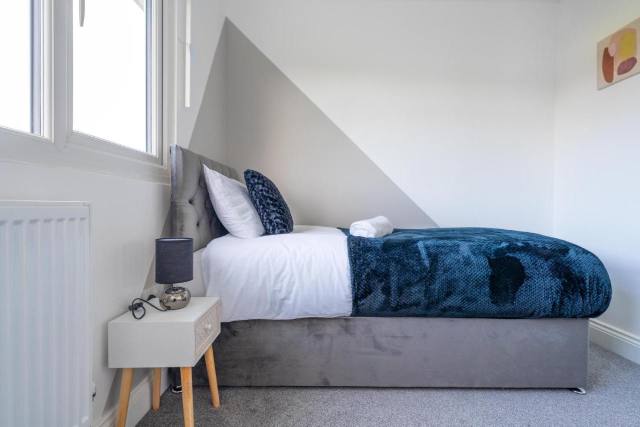 Contractor Accommodation Near Heathrow, Windsor Minutes From M4 Slough Luaran gambar